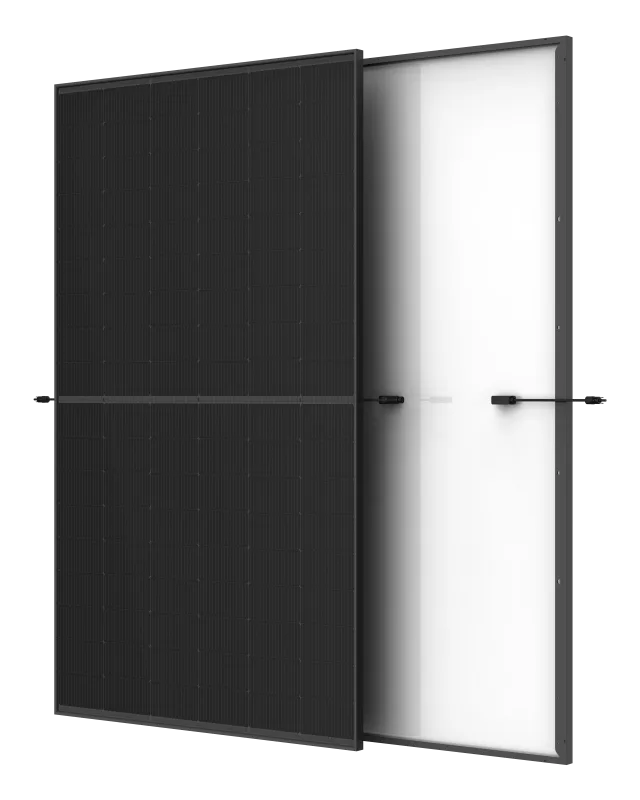 Fotovoltická zostava 10 kWp — Fullblack moduly na streche rodinného domu